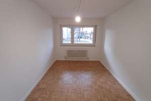 Modernisierte 3-Zimmer-Wohnung mit Balkon in Moosach – Max-Wönner-Straße 8, 80995 Lerchenau-West, München – Vorschaubild 3