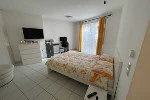 Stilvolle 1,5-Zimmer-Souterrain-Wohnung mit geh. Innenausstattung mit Balkon und EBK in Pforzheim – Adam-Riese-Straße 24, 75175 Pforzheim – Vorschaubild 1