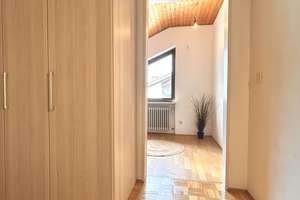 Ideales Familienhaus mit Gartenparadies – Die vollständige Adresse der Immobilie erhältst du vom Anbieter., 80997 Allach, München – Vorschaubild 15