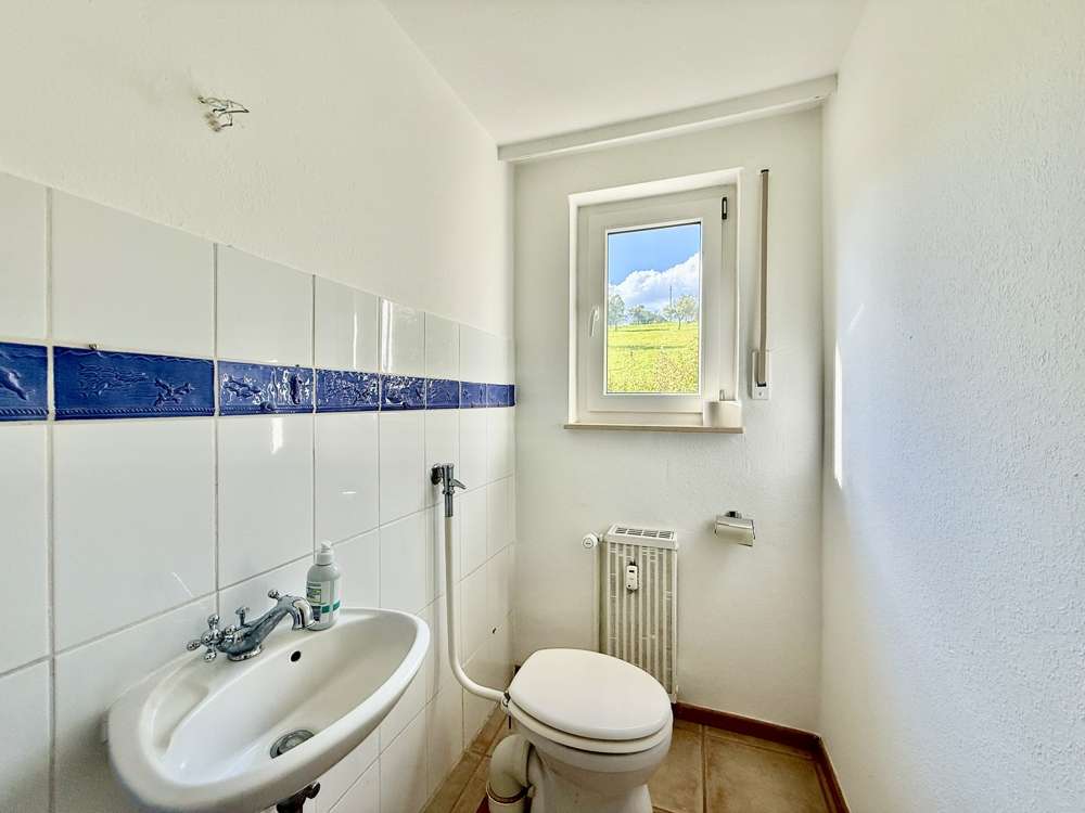 Immobilie in Mörlenbach - +++ Zweifamilienhaus mit Ausbaureserve in Feldrandlage +++ - Bild 2