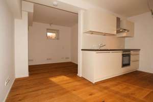 Charmantes 1,5-Zimmer-Apartment mit Terrasse in historischem Stadthaus – Pfäfflinshofstraße 1, 72764 Reutlingen-Mitte, Reutlingen – Vorschaubild 5