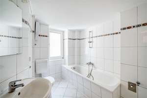 Ruhige Altbauwohnung mit Neubaubalkon im Güntzelkiez – Pfalzburger Str. 51, 10717 Wilmersdorf, Berlin – Vorschaubild 12