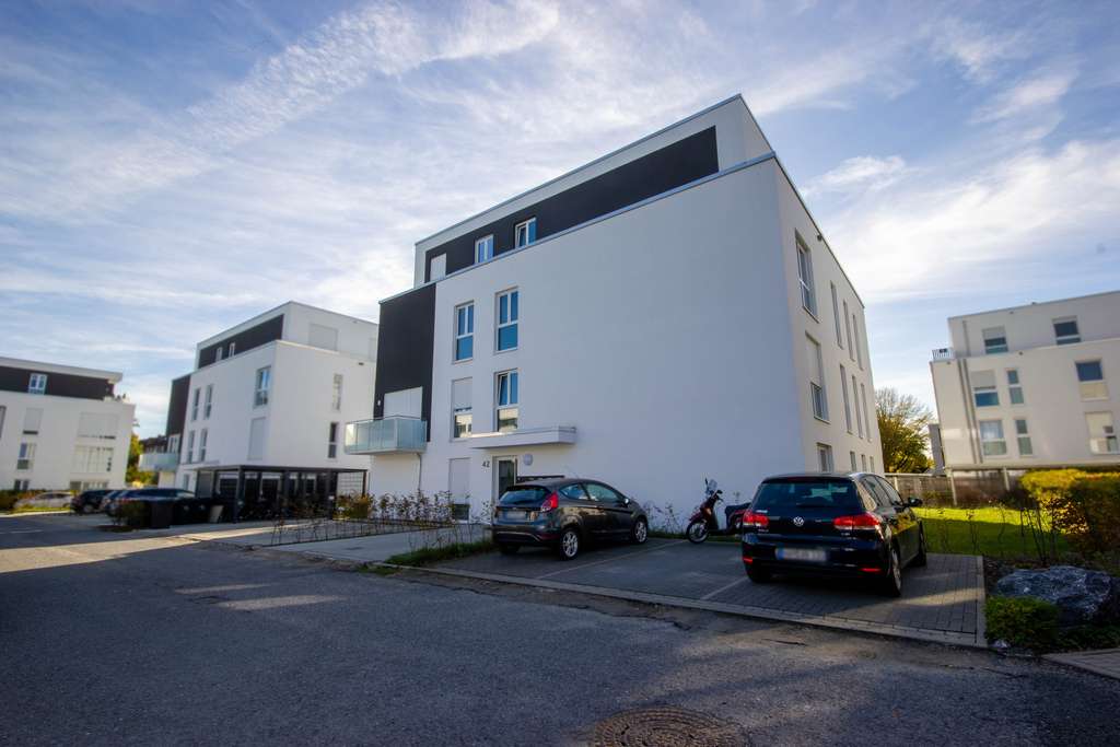 Etagenwohnung im 2. OG mit Balkon