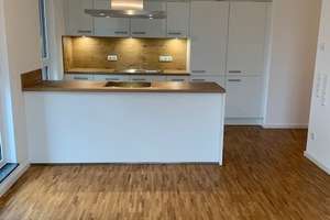 Helle und gut geschnittene 3-Zimmer-Wohnung mit Einbauküche