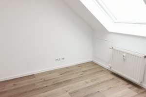 4 Raum- DG-Maisonette,  Fahrstuhl, kleine Galerie, hell und freundlich, Kü+Bad mit Fenster – Lohrstraße 12, 9113 Schloßchemnitz, Chemnitz – Vorschaubild 9