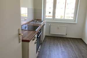 Hier fühlen Sie sich wohl: 2-Zimmer-Wohnung frisch renoviert und sofort anmietbar! – Pommerschestr. 10, 23558 Lübeck – Vorschaubild 3