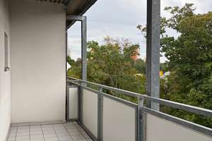 Gemütliche 1 Zimmer-Wohnung mit Kochnische und großem Balkon – Gebbertstr. 158, 91058 Sebaldus, Erlangen – Vorschaubild 4