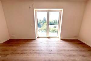 Erstbezug Möhringen: Stilvolle 3,5-Zi.-Etagenwohnung mit Kamin, Balkon & Garten – Im Schießgärtle 17, 70567 Möhringen-Mitte, Stuttgart – Vorschaubild 7