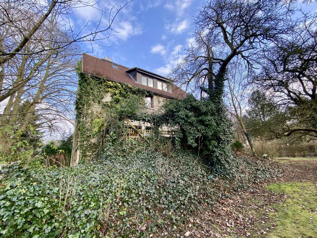 Immobilie in Flintbek - Mehrfamilienhaus mit vier Wohneinheiten auf tollem Grundstück in schöner Lage in Flintbek - Bild 2