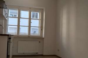 * Schwabing * Ab sofort * 3 Zimmer * 2er WG geeignet * Wohnzimmer * Balkon * – Leopoldstrasse 105, 80802 Münchner Freiheit, München – Vorschaubild 9