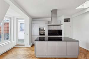 Moderne Dachgeschosswohnung mit Terrasse in urbaner Lage – Die vollständige Adresse der Immobilie erhältst du vom Anbieter., 10247 Friedrichshain, Berlin – Vorschaubild 2