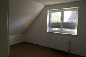 SUPER-ANGEBOT: Schöne Doppelhaushälfte m. Vollkeller, Kaminschornstein u. Carport m. Abstellraum – Kirschenweg 23b, 24558 Henstedt-Ulzburg – Vorschaubild 20