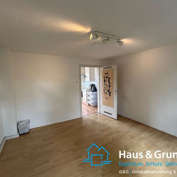 *** schöne, helle 2-Zimmer-Wohnung in Aachen-Laurensberg ***