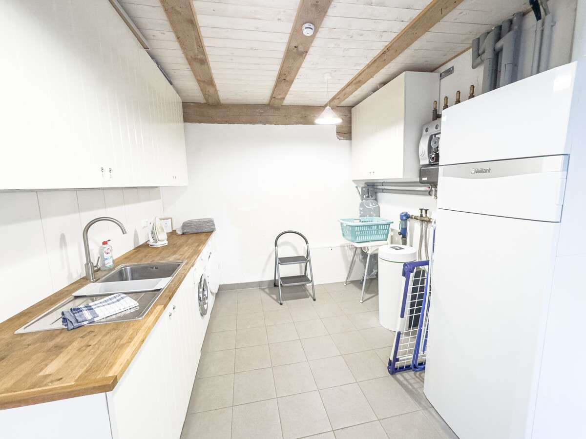 Immobilie in Groß Mohrdorf - Stilvoll & hochwertig saniertes Landhaus mit Wasserblick nähe Stralsund // 2WE // 317m² // PV-Anlage - Bild 8