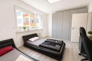 Stilvolle 2 Zimmer-Wohnung mit Balkon, TG-Stellplatz und Schwimmbad in Top-Lage - München Perlach – Die vollständige Adresse der Immobilie erhältst du vom Anbieter., 81737 Neuperlach, München – Vorschaubild 5