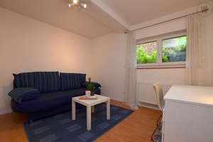 Hell möblierte Einliegerwohnung in Oberdürrbach – Die vollständige Adresse der Immobilie erhältst du vom Anbieter., 97080 Dürrbachtal, Würzburg – Vorschaubild 6