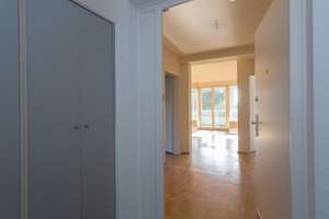 Unser Objekt des Jahres - Familienwohnung ohne Platzprobleme mit Aufzug und großer Loggia – Wilhelmshöher Straße 20, 12161 Friedenau, Berlin – Vorschaubild 2