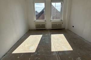 Handwerker aufgepasst: Raumwunder 4,5-Raum-Wohnung auf ca. 113 m² zu vermieten – Einbleckstr. 61, 46117 Borbeck, Oberhausen – Vorschaubild 2