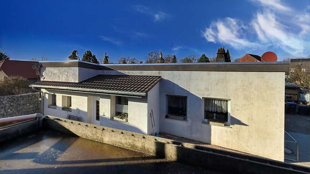 Immobilie in Am Großen Bruch - Ein Zuhause mit Perspektive - 2 Häuser für Mehrgenerationen in ruhiger Lage - Ohrsleben - Bild 2