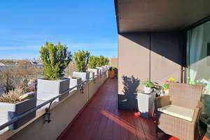 Zentrumsnahe, hochwertige, helle und ruhige 2 Zimmer Penthouse - Wohnung mit Aufzug – Die vollständige Adresse der Immobilie erhältst du vom Anbieter., 72764 Reutlingen-Mitte, Reutlingen – Vorschaubild 3