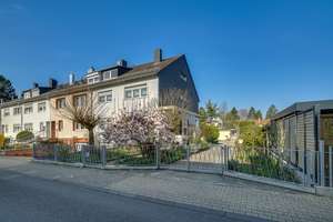Zweifamilienhaus in Aachen-Forst – großes Grundstück, 4 Garagen & ruhige Lage – Die vollständige Adresse der Immobilie erhältst du vom Anbieter., 52078 Forst, Aachen – Vorschaubild 2