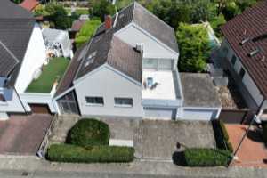 Geräumiges, günstiges 6-Zimmer-Einfamilienhaus mit geh. Innenausstattung und EBK – Mainz – Vorschaubild 1