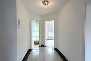 Stilvoll wohnen in Augsburg-Kriegshaber – freistehendes Einfamilienhaus mit Kamin & Designküche – Emily-Balch Straße 7, 86156 Kriegshaber, Augsburg – Vorschaubild 23