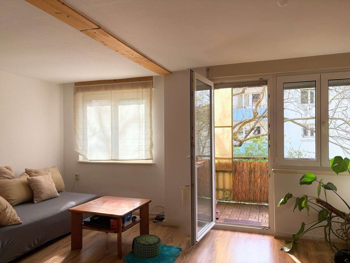 Schöne 1 Zimmer Wohnung mit Balkon in Freiburg Oberau auf Erbpachtgrundstück, Freiburg im Breisgau – Bild 3