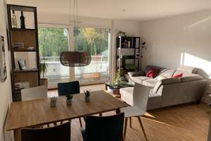 Helle, moderne 2-Zimmer Wohnung mit großem Balkon und TG-Stellplatz in Leonberg