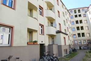 Gut saniert - gut vermietet - guter Preis! – Dresden – Vorschaubild 2