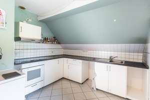 Ideale Kapitalanlage: Großzügige 3,5-Zimmer-Dachgeschosswohnung mit PKW-Stellplatz in Wellingdorf – Die vollständige Adresse der Immobilie erhältst du vom Anbieter., 24148 Wellingdorf, Kiel – Vorschaubild 9