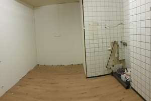 1 Zimmer mit Ladenfenster zum Hinterhof & WC in Kassel Miete oder Mietkauf ab €200 + €222 NK – Eisenschmiede 86, 34125 Nord (Holland), Kassel – Vorschaubild 7