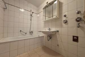 Sonnige 3-Zimmer-Wohnung mit Aufzug, Balkon & TG-Stellplatz in bester Oststadtlage – Die vollständige Adresse der Immobilie erhältst du vom Anbieter., 76131 Oststadt, Karlsruhe – Vorschaubild 9