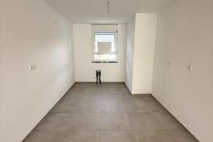 Baden-Baden: Erstbezug - Fertiggestelltes Reihenhaus mit Garten, Terrasse und Stellplatz – Pfarrstraße 16b, 76532 Sandweier, Baden-Baden – Vorschaubild 6