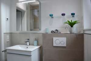 ELEGANTE DHH - NEUBAU - MIT 4 ZIMMERN, EBK, TERRASSE, GEPFLEGTER GARTEN, GARAGE AM HAUS, RUHIGE LAGE – Die vollständige Adresse der Immobilie erhältst du vom Anbieter., 64546 Mörfelden-Walldorf – Vorschaubild 44