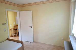 Gepflegtes Drei-Familienhaus mit Doppelgarage und Garten in Kürnbach – Die vollständige Adresse der Immobilie erhältst du vom Anbieter., 75057 Kürnbach – Vorschaubild 4