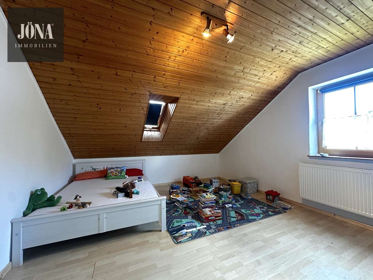 Immobilie in Marktschorgast - Ruhig gelegenes Einfamilienhaus mit gepflegtem Garten und vielseitigem Nutzungspotenzial - Bild 3