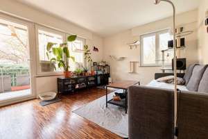 Lichtdurchflutete 3 Zimmer Wohnung mit 2 Balkonen + Stellplatz