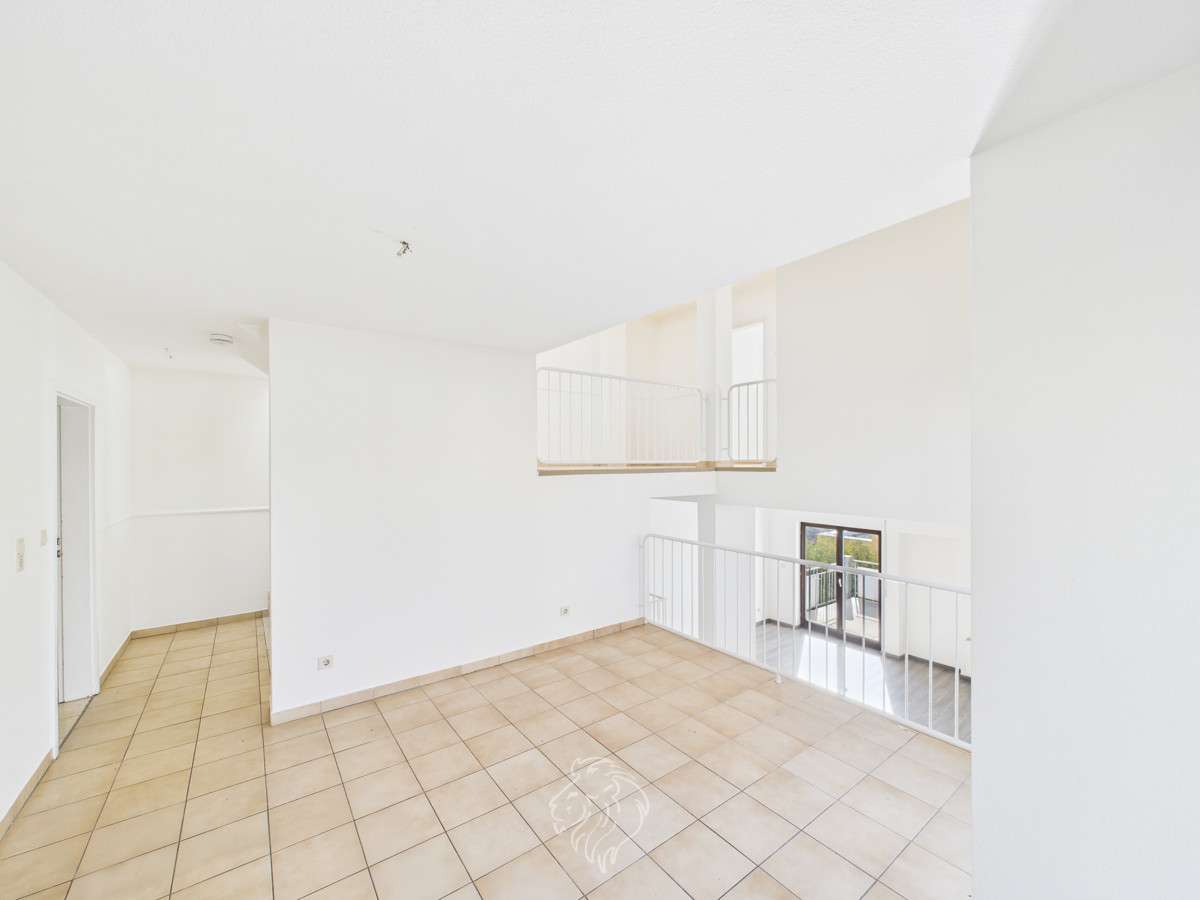 Immobilie in Veitshöchheim - Moderne Doppelhaushälfte mit Blick auf Veitshöchheim - Bild 1