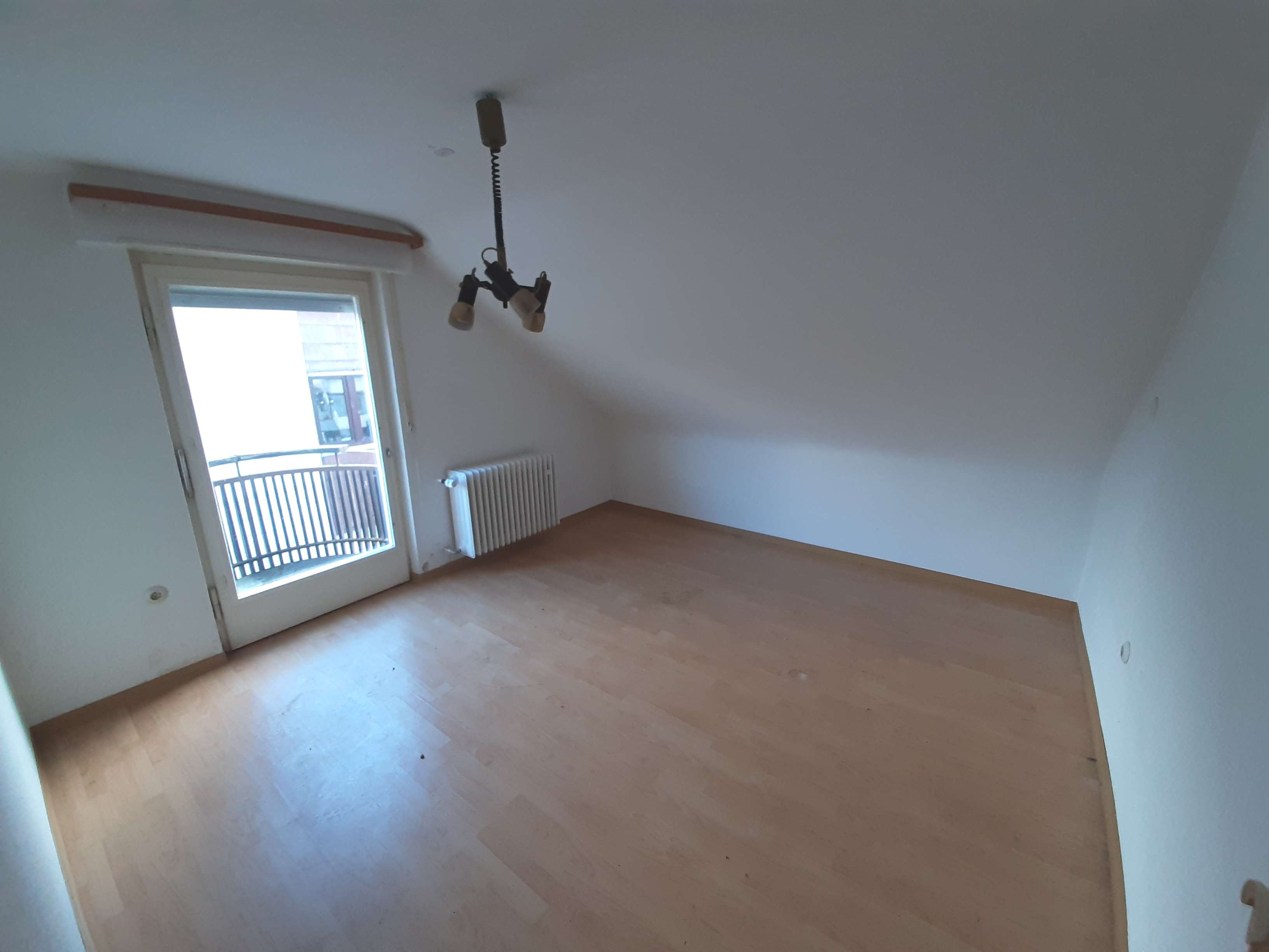 Immobilie in Illingen - Großzügiges Einfamilienhaus in Bestlage von Illingen! - Bild 3