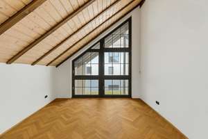 Großzügiges Einfamilienhaus mit Gewerbeoption in Neu-Anspach – 9 Zimmer, Balkon, Weitblick & Sauna – Die vollständige Adresse der Immobilie erhältst du vom Anbieter., 61267 Neu-Anspach – Vorschaubild 20