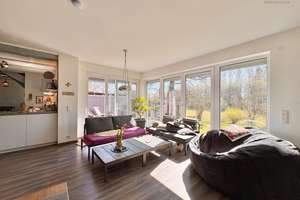 Modernisiertes Einfamilienhaus mit großem Grundstück, Garage & Top-Ausstattung – Die vollständige Adresse der Immobilie erhältst du vom Anbieter., 90537 Feucht – Vorschaubild 2