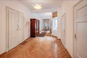 Möbliert: Großzügige Altbauwohnung in Bestlage im Lehel – Die vollständige Adresse der Immobilie erhältst du vom Anbieter., 80538 Englischer Garten, München – Vorschaubild 21