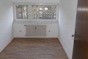 Wohnen mit Charakter: 3-Zimmer-Wohnung im DG. in Essen-Altenessen – Die vollständige Adresse der Immobilie erhältst du vom Anbieter., 45326 Altenessen-Süd, Essen – Vorschaubild 4