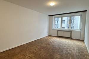 Schöne 2 Zimmer Wohnung mit Balkon zu vermieten – Talstraße 6, 40217 Friedrichstadt, Düsseldorf – Vorschaubild 1