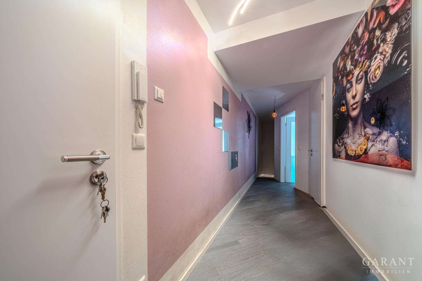 Immobilie in Egmating - Attraktive moderne Maisonette-Wohnung mit großer Sonnenterrasse - Bild 1