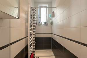 Stilvoll modernisiertes Mehrfamilienhaus mit Top-Rendite und Ausbauoption in zentraler Lage – Die vollständige Adresse der Immobilie erhältst du vom Anbieter., 70372 Kurpark, Stuttgart – Vorschaubild 46