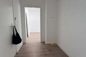 Schöne und helle Zwei-Zimmer-Wohnung im Herzen von Stuttgart – Die vollständige Adresse der Immobilie erhältst du vom Anbieter., 70178 Heusteigviertel, Stuttgart – Vorschaubild 9
