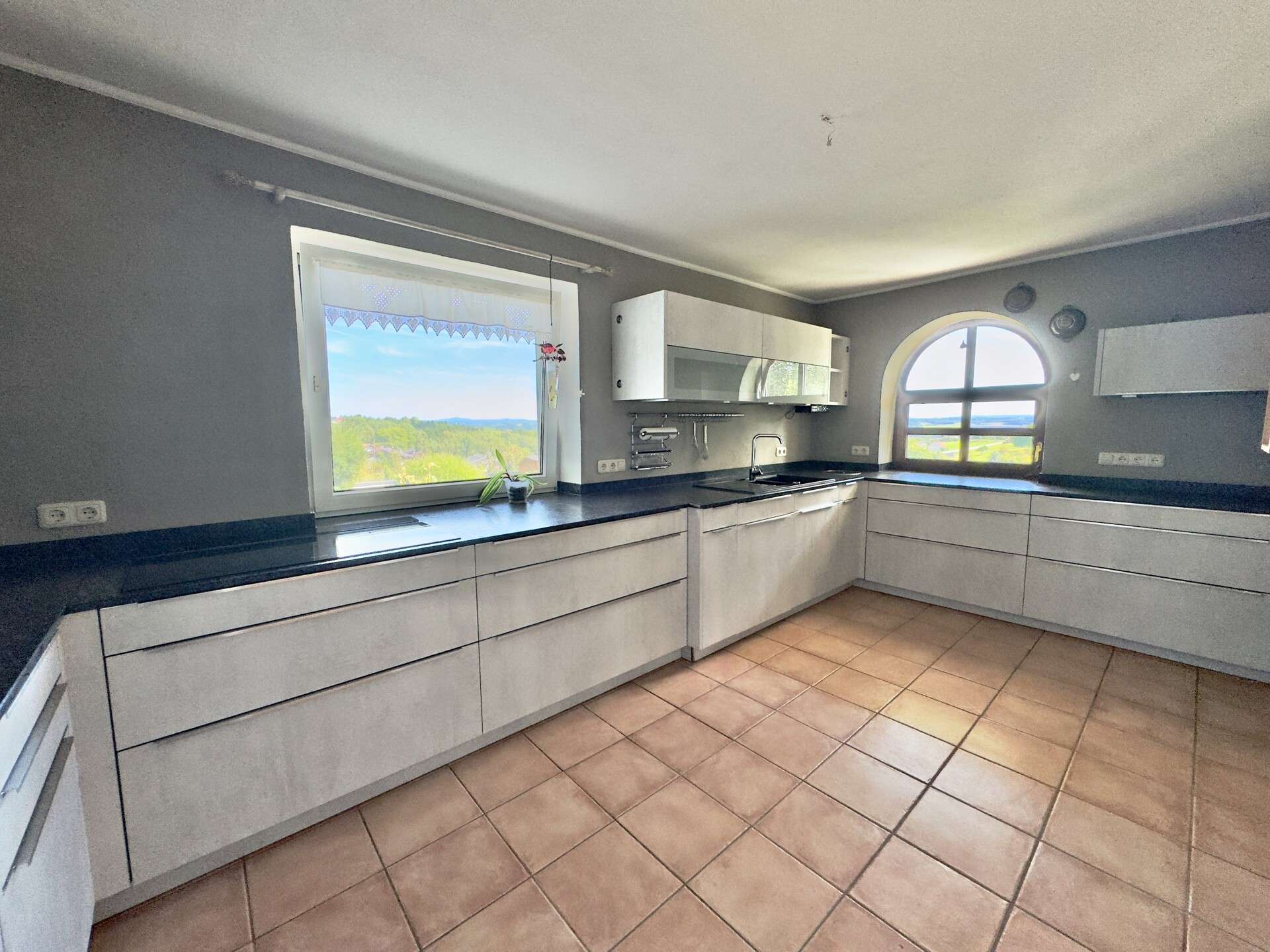 Immobilie in Vilshofen an der Donau - Ein Traum für die ganze Familie - 
Großes Miteinander, oder eine eigene Etage für jede Generation! - Bild 3