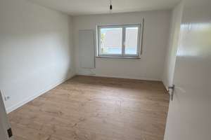 3-Zimmer-Wohnung mit Terrasse, Einbauküche & ruhiger Lage in Nürnberg-Eibach / direkt vom Eigentümer – Fritz-Weidner-Straße 31, 90451 Eibach, Nürnberg – Vorschaubild 9